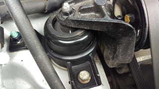 Замена опоры двигателя Opel Cascada  в Жуковском